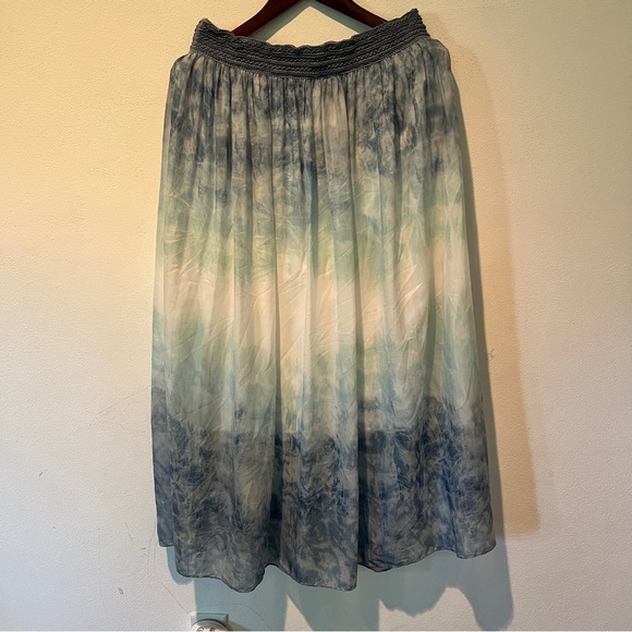 Soft Surroundings Dresses & Skirts - Soft Surroundings Watercolor Blue Green Midi Skirt Pullon Size Large Ombré
